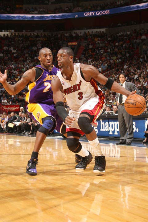 首轮比赛中 首轮比赛中